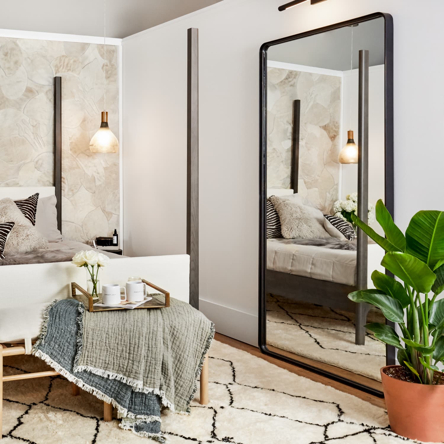 Mirror Decor Ideas from Small Cool How Designers Use Mirrors